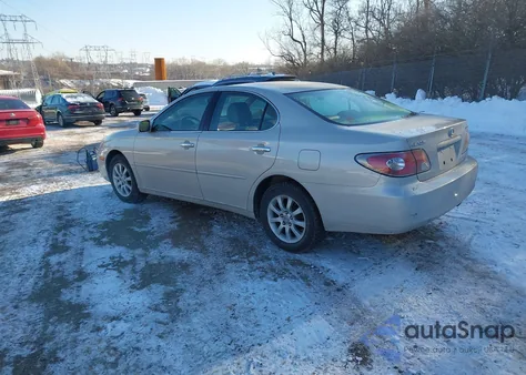 2003 Lexus Es 300 z USA, uszkodzony, nr VIN JTHBF30G830134683